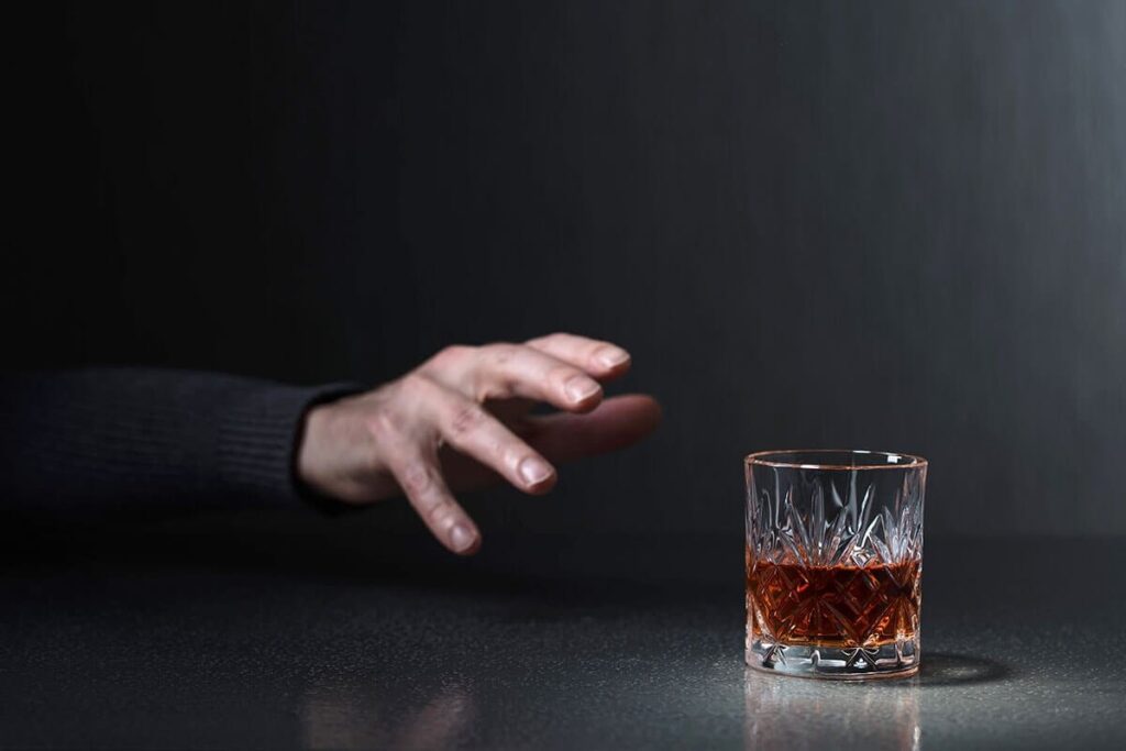 physical signs of alcoholism