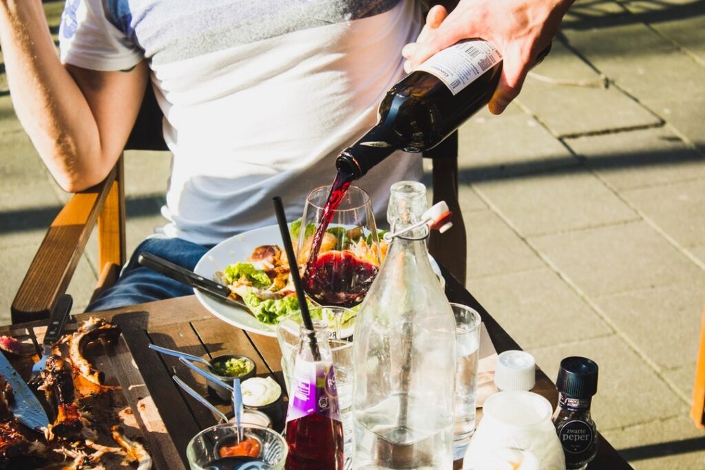 man having a balanced dinner