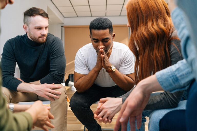 ecstasy addict patients sitting in a circle