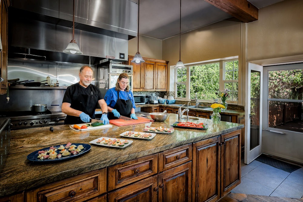 Acqua Recovery's chefs in the kitchen